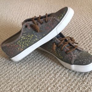 Sperry Sneakers 7.5